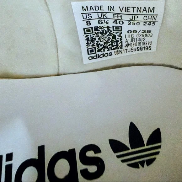 Adidas Samba Mary Jane Sneaks White/Black size 8 posh takes 20% I’m firm price - Picture 4 of 11